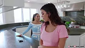 oh shit did i just cum on stepdaughter after deepthroat? 😱💦