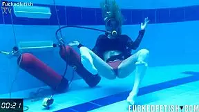 horny ashlee rose soaks her big ass and wet pussy in slutty scuba dress underwater