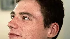 Whoa stepmom's huge tits bounce as she deepthroats stepson's monster cock 😍💦