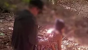 JOVEM ESPOSA DANDO PRA DESCONHECIDO NA TRILHA CUM ORGASM HUMILIATION!