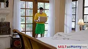 Gorgeous ebony milf goddess rides young delivery boy's big black cock 🔥🍫