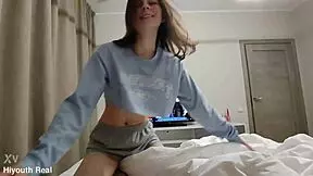 hey cutie stepsister, your tight ass distracts me from tv again pov