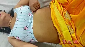 Sasur sneaks creampie into bahu's huge boobs during secret indian affair