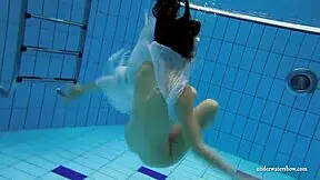 Kristy’s Massive Tits Tease Underwater in Bikini!