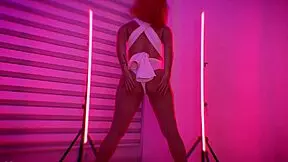 colombian dancer shakes her ass seductively for cash 💃🍑