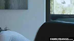 School stepsisters elena koshka and april o'neil crush turns into tribbing playtime