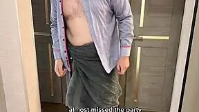 Shoot cum deep in cheating stepmom's mouth before christmas party!