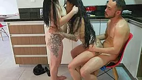 WIFE WASHES DISHES FRIEND TESTS HUBBY'S HUGE COCK IN KINKY FFM BLOWBANG!