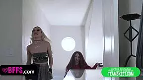 Slutty BFFs, wanna see you reverse gangbang that rockstar?