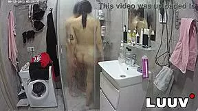 luuv alice showers with bf, tattooed beauty flashes all 😍🚿💦