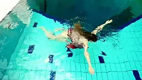 i'm diving underwater with hot teen marketa's bikini body