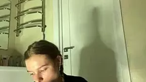 damn fingering her anal so hot n wet toys in!! 🔥💦