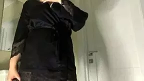 damn fingering her anal so hot n wet toys in!! 🔥💦