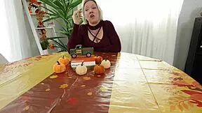 Step sis breezy bri teases wet pussy and rides cock before thanksgiving dinner bonding?