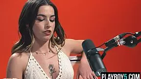 god, fingering my hairy pussy feels so good until i cum hard