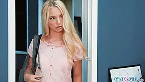 hey stepmom and teacher why you two kissing like that right in front of me