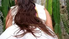 ever flashed your sexy ass in tight white jeans outside? 😏👖