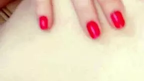 Cute brunette model showin off her sexy lil body to me