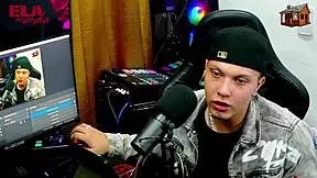 Gih spanic fingers ruiva's pink asshole on podcast table so hot