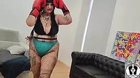 Chubby bimbo's boobs bounce wild during boxing workout