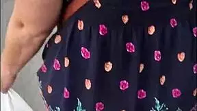 Seductive mature latina mommy prowls the street hunting for young eager encounters