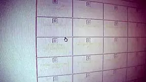 ATM痴女たちがディープスロートお尻直飲み共有