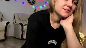 oh god im fingering my wet pussy in doggy and squirting everywhere!!