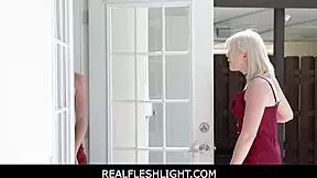 Realfleshlight blonde teen stepsisters Nikki Sweet and Sabrina Snow freeuse family threesome RIDES HUSBAND COCK