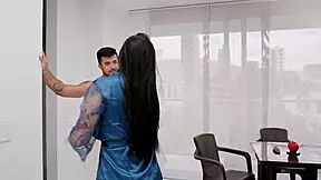 Mexican tourist hooks up quick with fat big-assed colombian on vacation