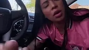 Kriok catches novinha sucking cock in car daylight turns into face fuck
