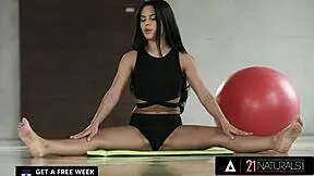 Petite Goddess Apolonia Worships Monster Cock With Perfect Feet!