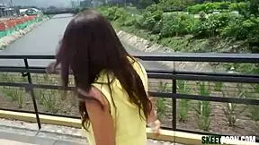 Cameron Bell's Latina Ass Teases Colombian Streets