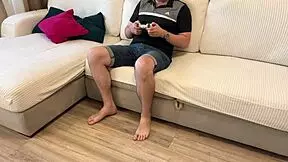 Whoa stepson, your stepmom's stuck—time to pound that Russian couch pussy with creampie!