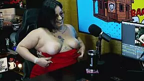 bbw pri melancia, shake those huge tits for the podcast camera?
