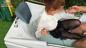 receptionist in heels takes client bath then sucks his cock deep in hotel roleplay