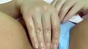 whoa, bbw stepsis masturbates with banana oil and cream in kinky food fetish! saudi arabic snowwhite from riyadh los angeles verified 😏🍌