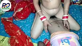 Newlywed bride's hairy pussy squirts on honeymoon fisting while hubby watches barefoot