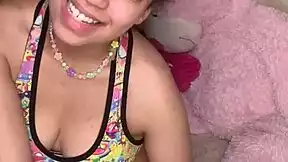 wanna see manaia in her steamiest yoga with that married guy or what?