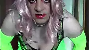 Fill This Sissy’s Piss Tube! Swallow Every Drop Now!