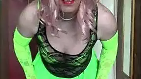 Fill This Sissy’s Piss Tube! Swallow Every Drop Now!