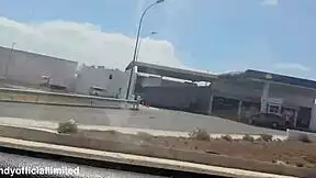 i flash my tits n pussy from sports car top down