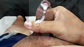 compilado das minhas punhetas com pau pequeno e fimose... minha novinha goza na buceta gostosa parte 17