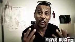 mofos milfs like it black delilah davis gags on huge bbc deepthroat in the bath