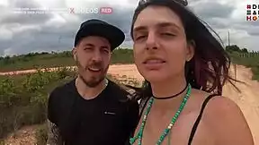 wanna watch this delicious blowjob right by the morro-ba street?