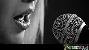 milf fingers squirting teen pussy in erotic lesbian full movie