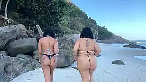 hey amigas... we meet at beach and fuck public?? oops wet already...