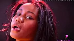 young cutie jenna foxx, wanna see her deepthroat bbc on stage?