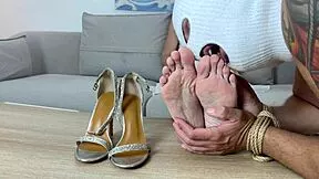 boyfriend you can't resist sniffing my stinky pretty blonde teen feet huh