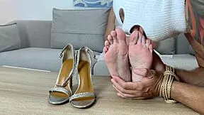 boyfriend you can't resist sniffing my stinky pretty blonde teen feet huh
