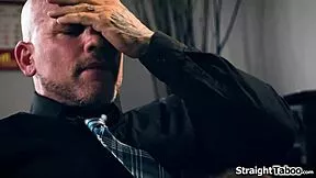 secretary ignores no and deepthroats boss cock hard